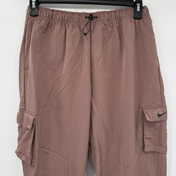 Nike Sportswear Everything Wovens Women's Mid-Rise Cargo Pants DO7209-208 Medium - Picture 2 of 10